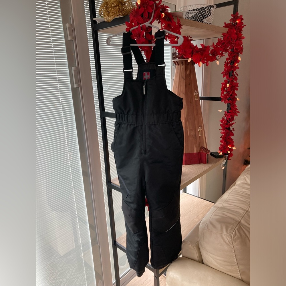 Swiss Tech snow pants size XS 4/5